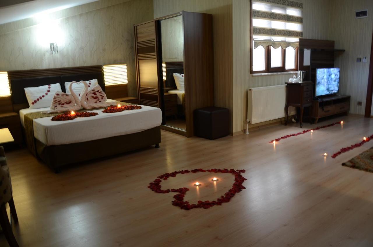 Gumus Palace Suites Istanboel Buitenkant foto